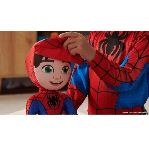 Spidey and His Amazing Friends Secret Reveal Spidey Plush NIB - Picture 4 of 6